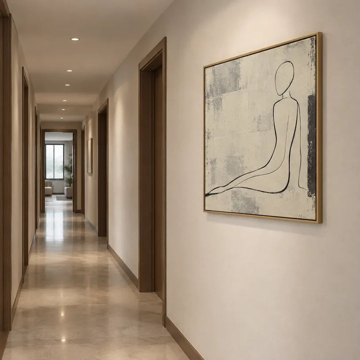 Retrato minimalista y pintura al óleo de figuras que presentan una figura o un retrato expresivo con detalles pictóricos en una paleta beige.