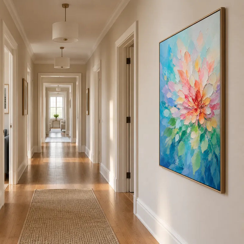 Peinture à l'huile colorée florale/botanique et naturelle présentant des formes botaniques, des fleurs ou des éléments naturels dans une composition picturale dans une palette bleue.