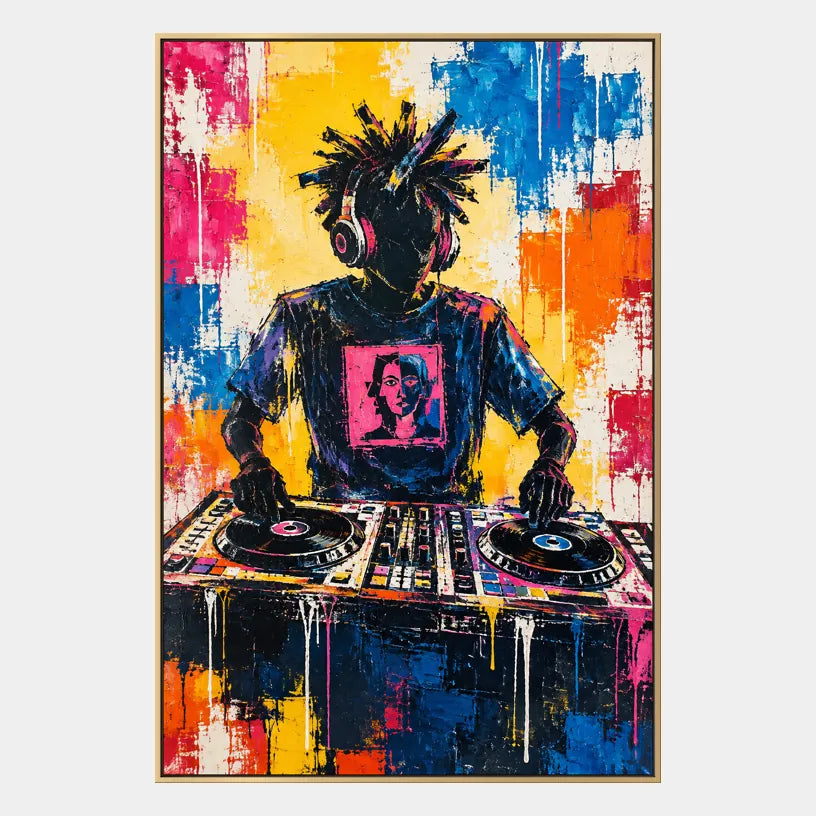 Ritrattistica di graffiti e pittura a olio con figure espressive o ritratti resi con dettagli pittorici.