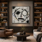 Ritrattistica di graffiti e pittura a olio con figure espressive o ritratti resi con dettagli pittorici in una tavolozza di bianco e nero.