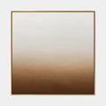 Pittura a olio minimalista astratta e concettuale con segni astratti stratificati, consistenza e movimento pittorico espressivo in una tavolozza beige.