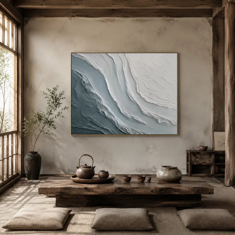 Pintura al óleo abstracta y conceptual de yeso y textura que presenta marcas abstractas en capas, textura y movimiento pictórico expresivo en una paleta gris.
