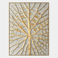 Peinture à l'huile florale/botanique et naturelle en plâtre et texture présentant des formes botaniques, des fleurs ou des éléments naturels dans une composition picturale dans une palette de gris.