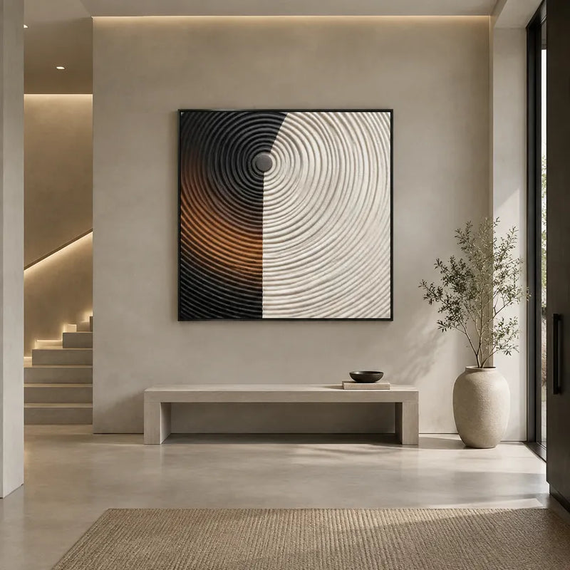 Pittura a olio astratta e concettuale in gesso e texture con segni astratti stratificati, texture e movimento pittorico espressivo.