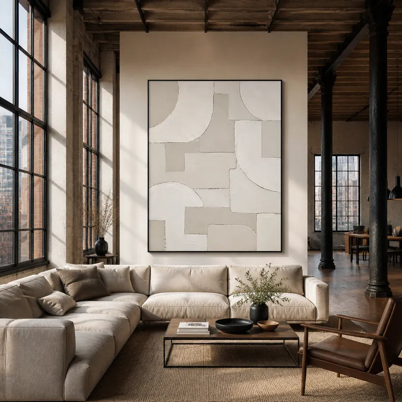 Abstraktes und konzeptuelles Ölgemälde von Wabi-Sabi mit geschichteten abstrakten Zeichen, Textur und ausdrucksstarker malerischer Bewegung in einer Beige-Palette.